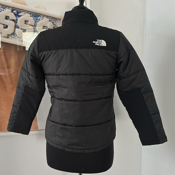 The North Face boys jacket - Picture 3 of 10